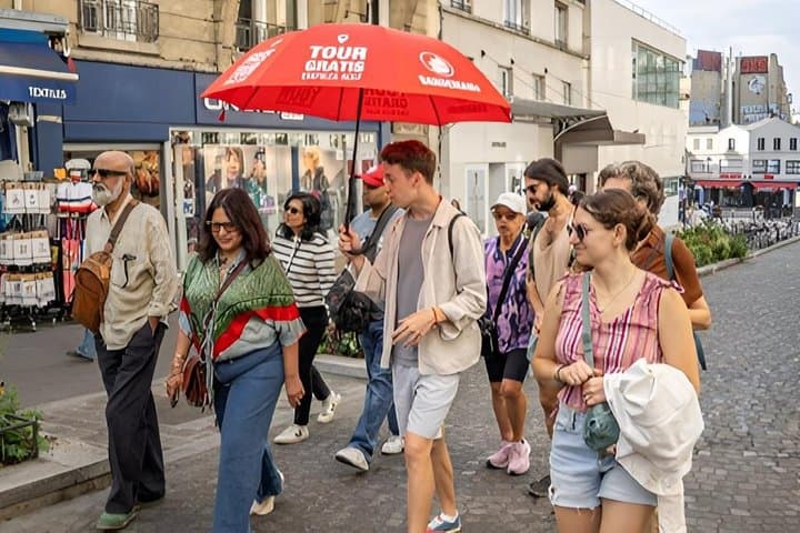 Montmartre and Sacré-Cœur Walking Tour with a Local Guide — photo 16