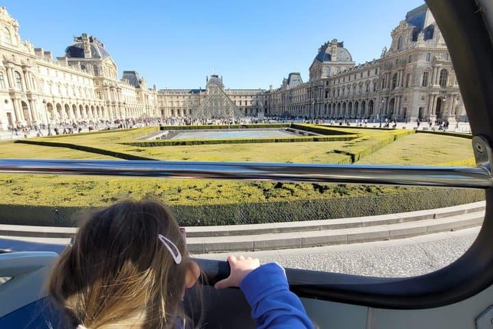 Paris Tootbus Kids Tour Sightseeing Live Guided Tour — photo 8