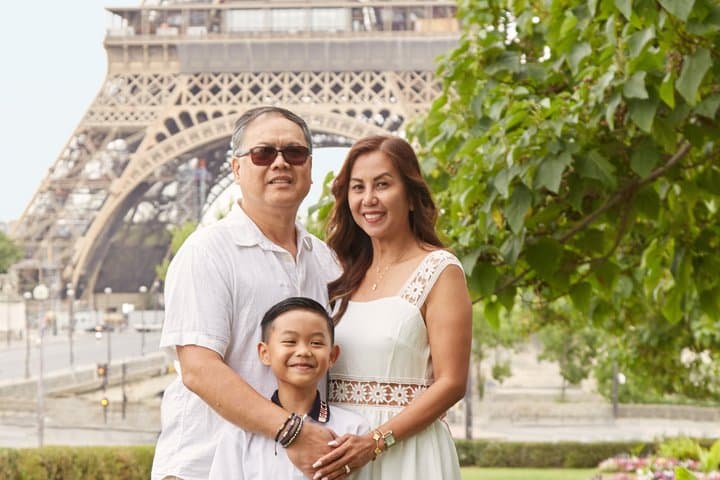 Eiffel Tower Photo Shoot & Surprise Proposals in Paris — photo 19