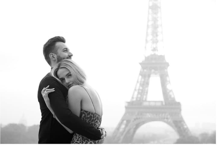 Eiffel Tower Photo Shoot & Surprise Proposals in Paris — photo 2