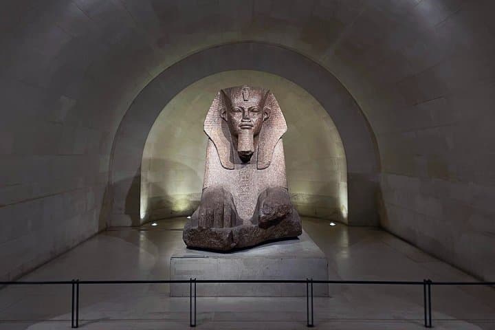Louvre Late Opening Private Tour – Fewer Crowds & Highlights — photo 2