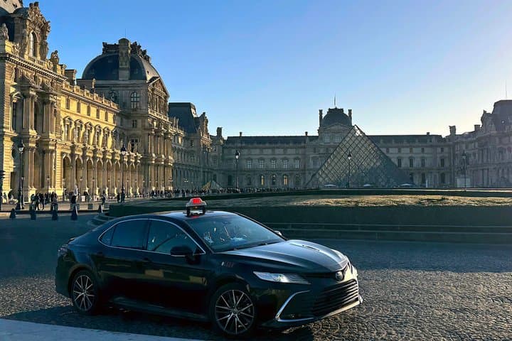 Louvre Exclusive Tour – Private Guide & Hotel Pickup in Paris — photo 2