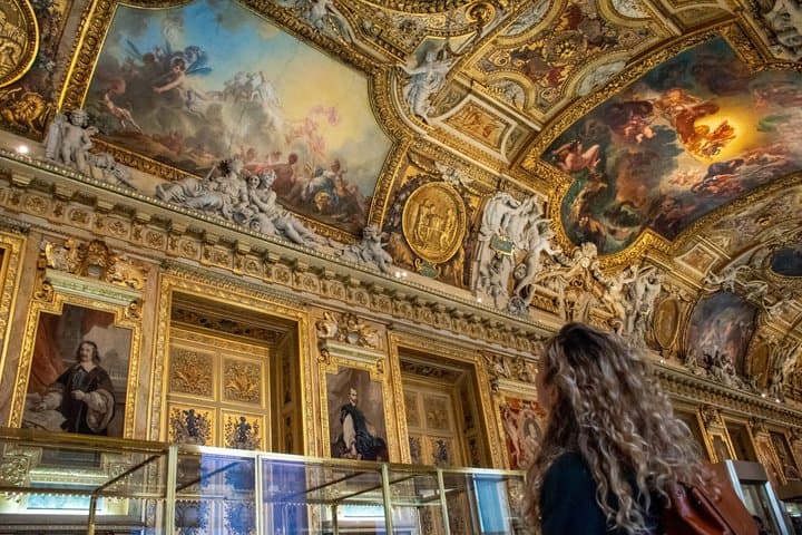 Louvre Exclusive Tour – Private Guide & Hotel Pickup in Paris — photo 10