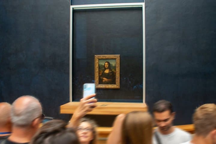 Louvre Small-Group Tour (Max 6 Guests) - Mona-Lisa & Highlights — photo 2