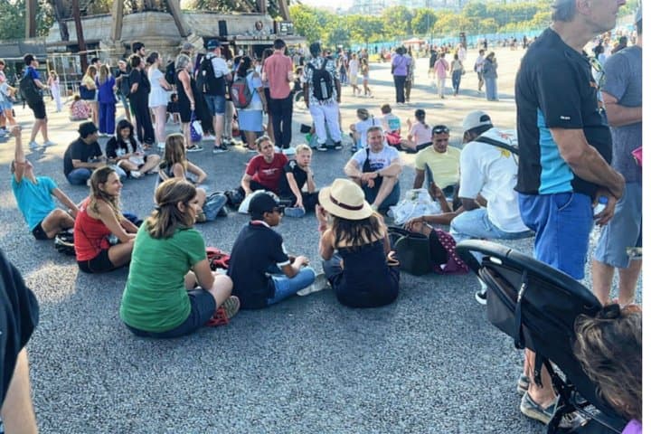 Notre-Dame Guided Tour and Lunch at a Parisian Restaurant — photo 8