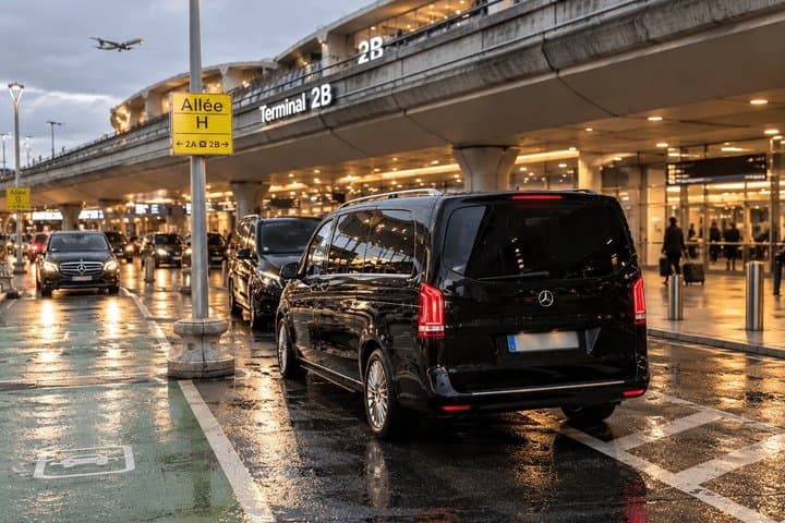 Paris City Center to CDG Airport – Premium Private Transfer — photo 12