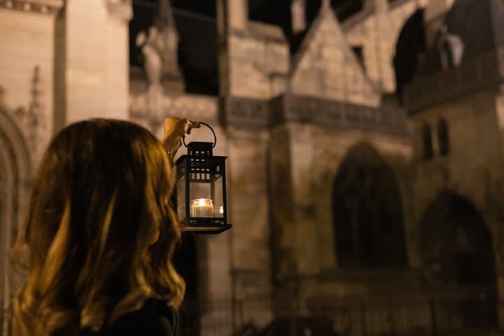 Paris Ghost Tour: Haunted Legends, Notre Dame & Dark Secrets — photo 8