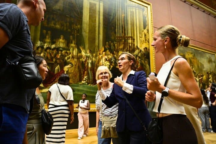 Louvre Museum & Mona Lisa Semi-Private Guided Tour (Max 6 People) — photo 1