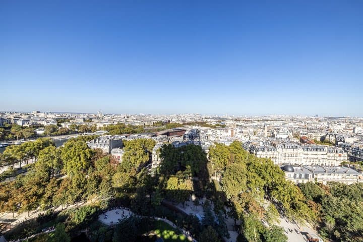 Eiffel Tower Elevator Reserved access & Optional Summit & Cruise — photo 17