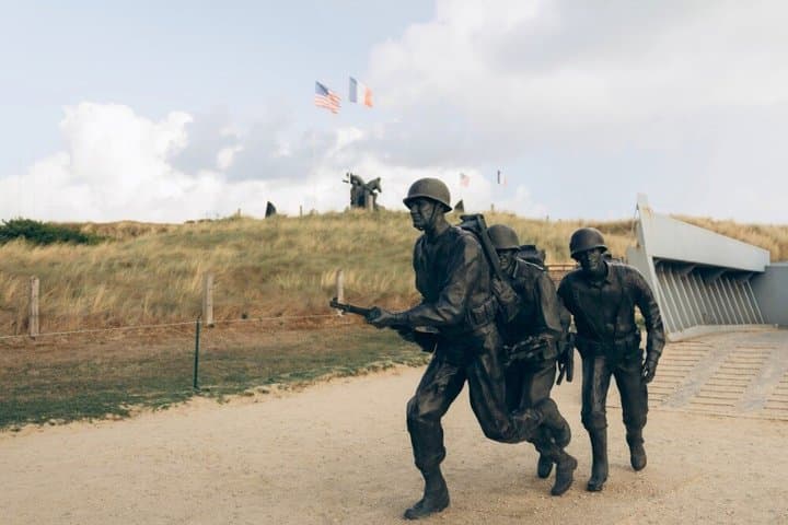 Normandy D-Day Beaches Tour from Paris with Lunch — photo 6