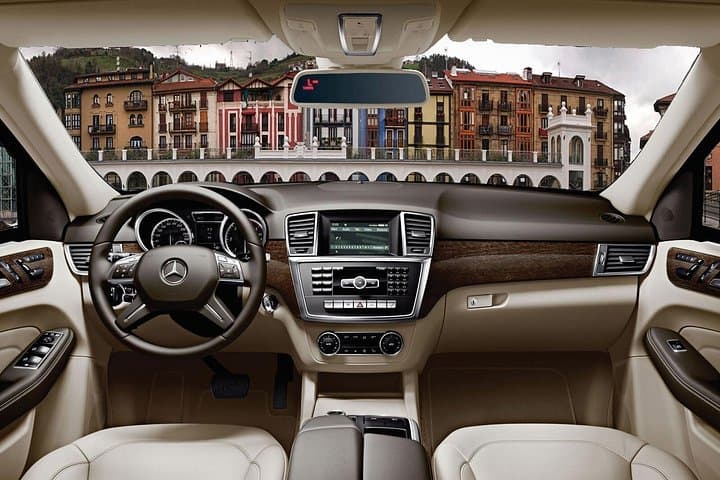 Toulouse Private Transfer from Toulouse city centre to Toulouse Airport