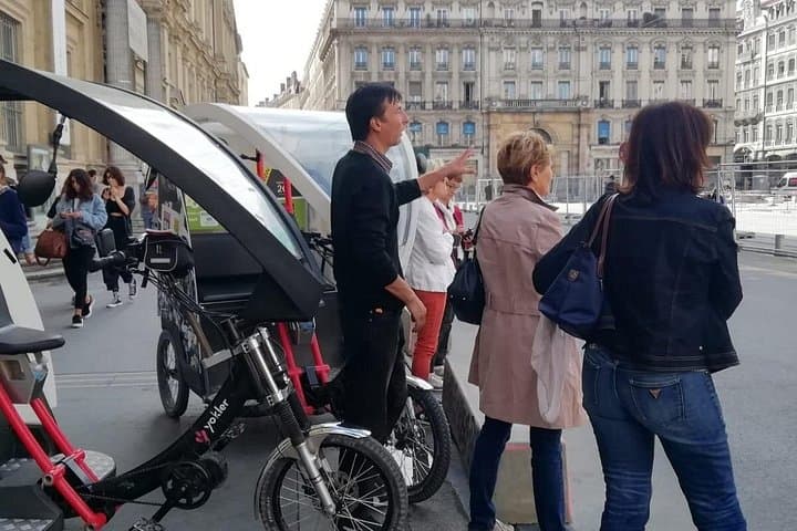 Treasure hunt in a Pedicab tour of Lyon