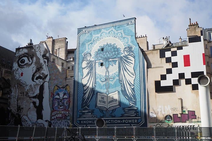 2 Hour Street-art Walk and Space Invaders Hunt in Paris