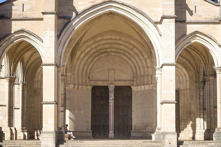 Beaune: A Self-Guided Audio Tour of Burgundy’s Wine Capital