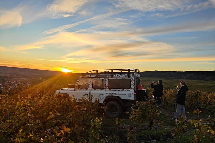 Sunset and champagne tasting in the vineyards