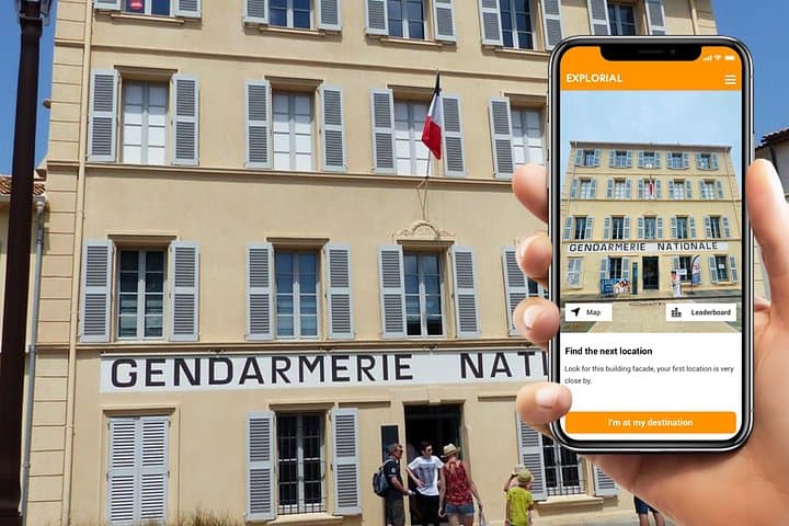 Saint-Tropez Self-Guided City Walking Tour & Scavenger Hunt