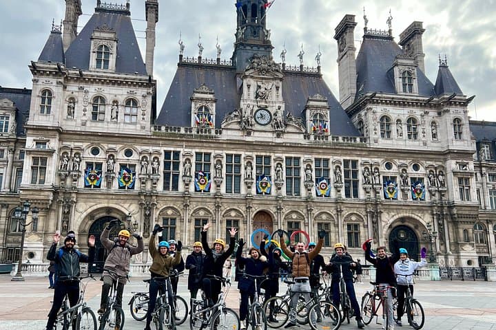 Discover Iconic Paris: Private Bike Tour of the City Center