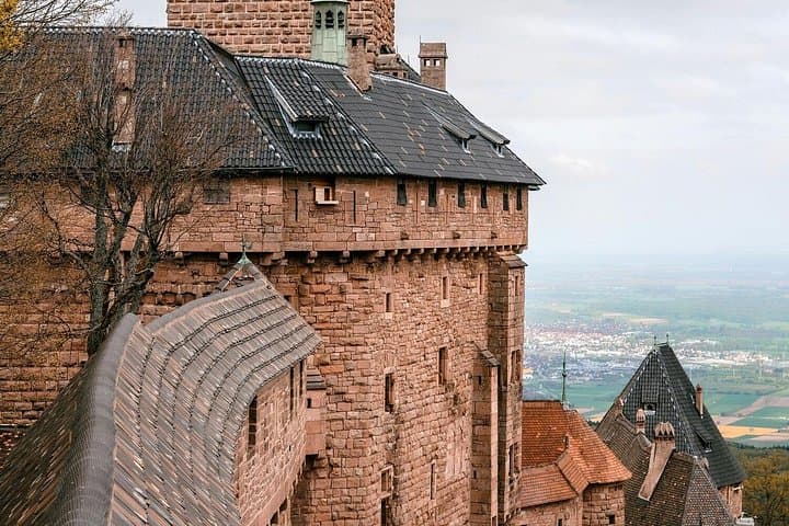 Strasbourg: Private Tour to Ht-Koenig Colmar Riquewihr with Audio