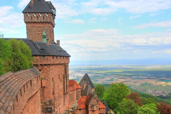 Strasbourg: Shared Tour to Haut-Koenigsbourg, Riquewihr & Colmar