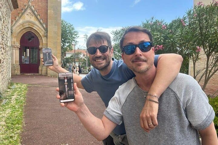 Arcachon: Smartphone Scavenger Hunt Tour (2h30)