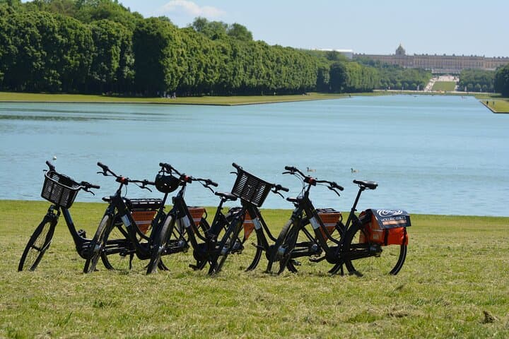 Versailles: Bike Rental - Explore the Royal City at Your Pace