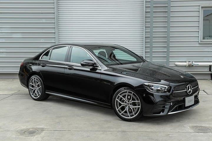 Airport Transfer: Airport BOD to Bordeaux by Business Car