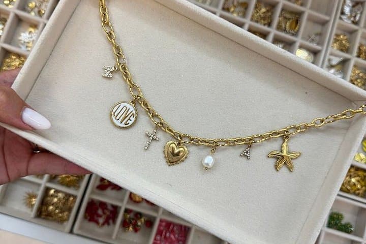 Creation of jewel with charms
