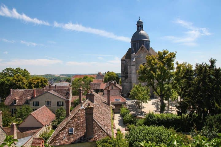 Provins Private Medieval Day Trip from Paris