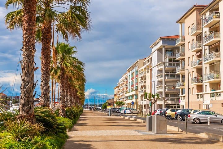 Sète Canals & Wine Heritage – Private Boat Shore Tour