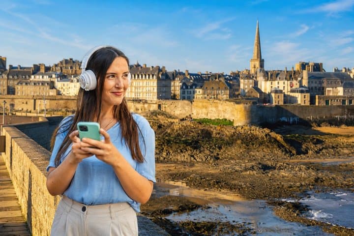 Saint-Malo Intra-Muros audioguide stories flavors and secrets