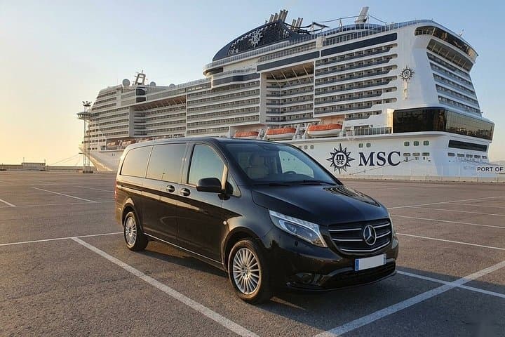 Transfer driver van airport Marseille to Marseille center
