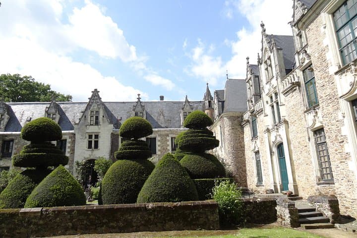 Anjou Gardens Half-Day Tour from Angers