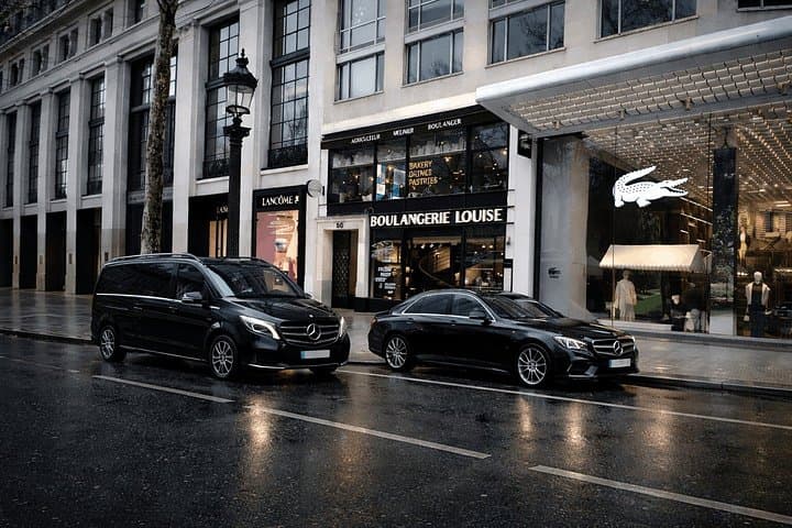 Disneyland® Paris to Paris City Center Premium Private Transfer