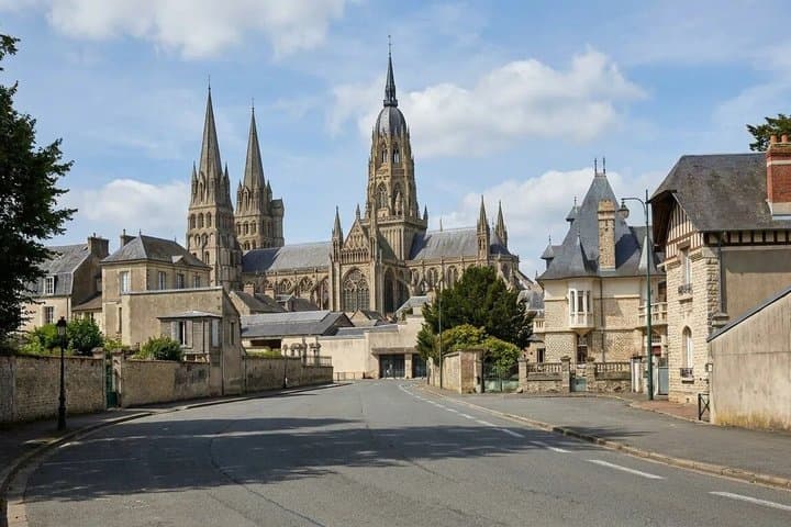 Bayeux Self Guided Walking Tour and City Exploration